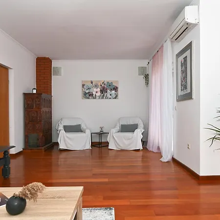 Vukman House Вилла *